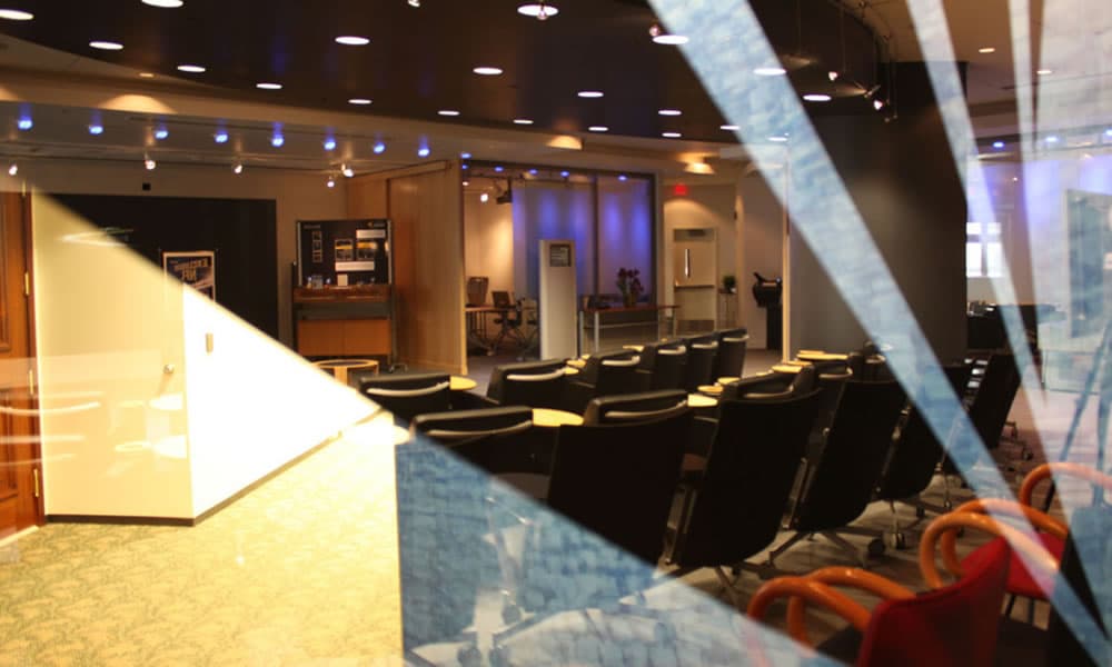 Cover Image for T-Mobile Concept Realization Center 4